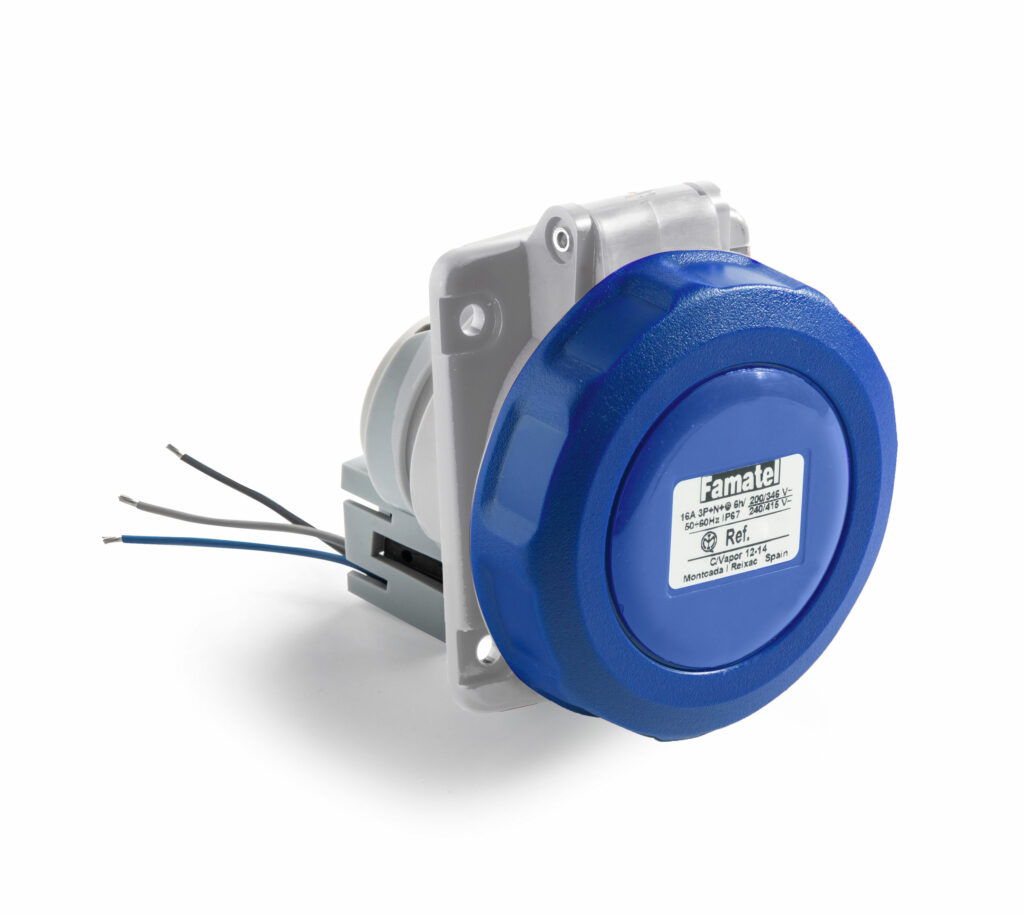 Presa da incasso inclinata con microswitch 16A, 32A -IP54
