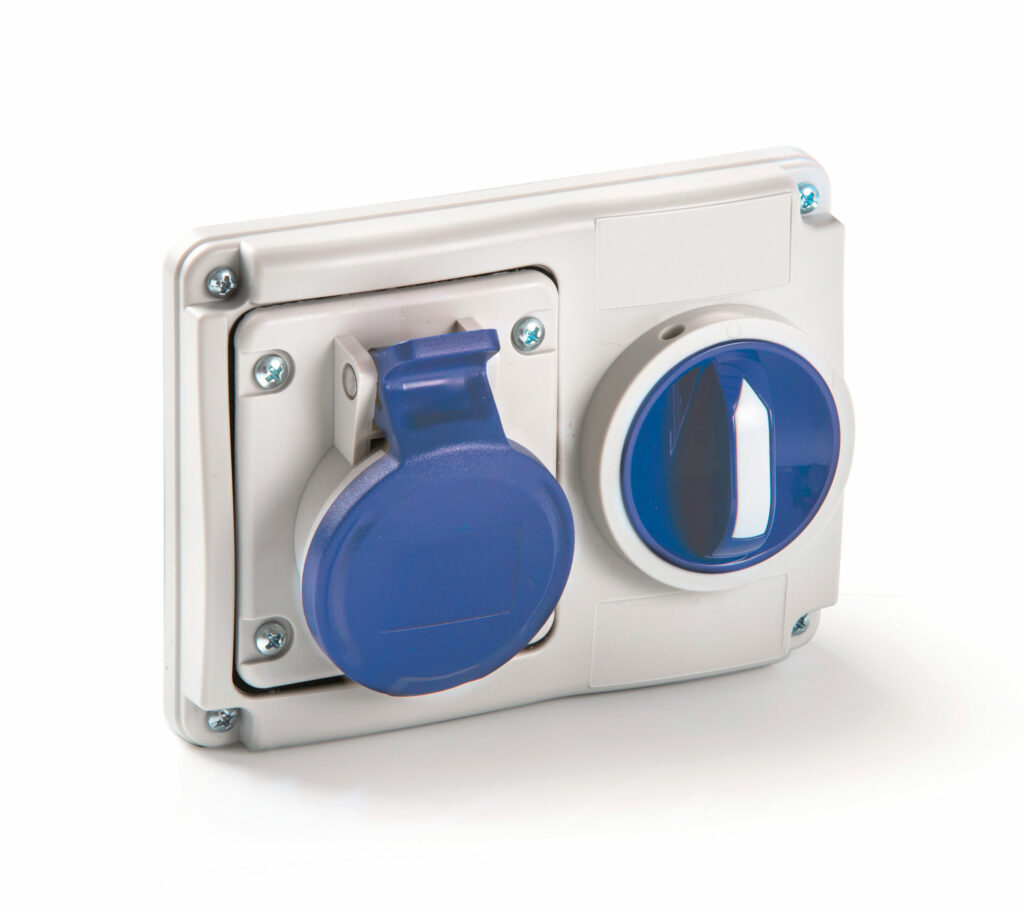 Serie 14 – Prese interbloccate da incasso, 16A, 32A -IP54
