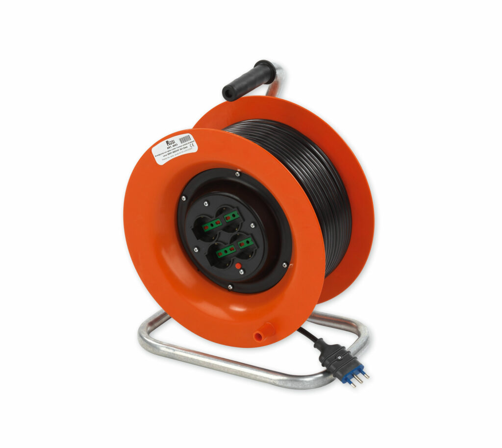 Avvolgicavo con presa bivalente -IP20